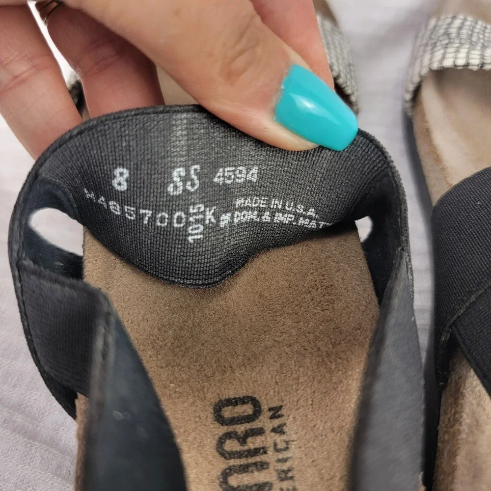 Munro American Sandals‎ Womens Size 8 Black White Snake Elastic Straps Summer
